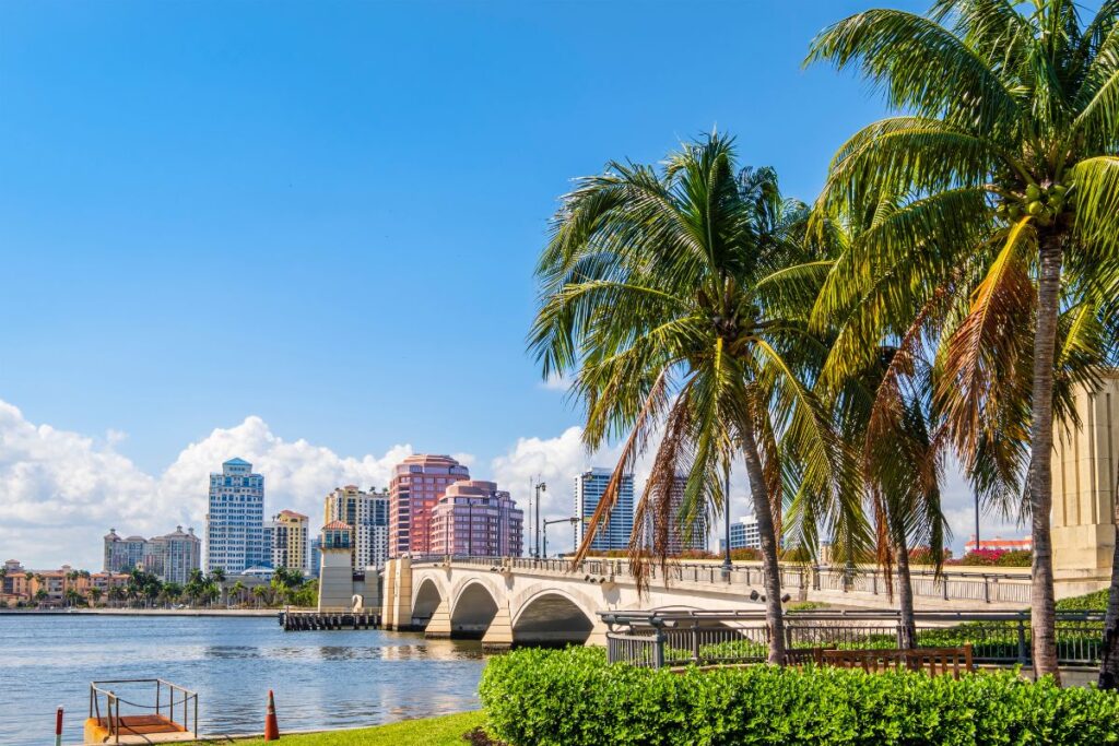 Why Hire Professional Property Managers in Palm Beach?